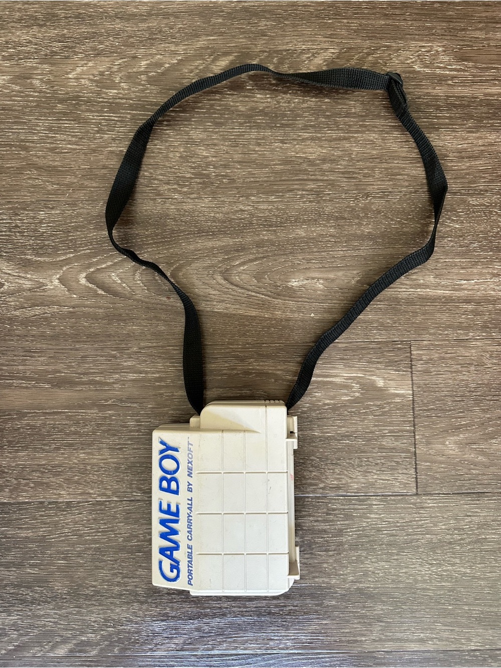 Nintendo Game Boy White Carrying Case with Black Strap Purse